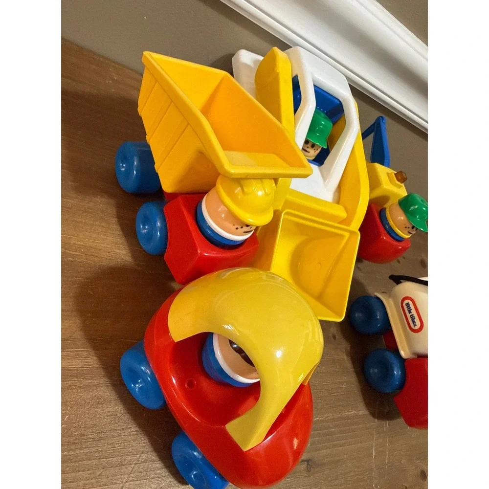 Vintage Little Tikes Toddle Tots Construction Vehicle Lot Front Loader Truck